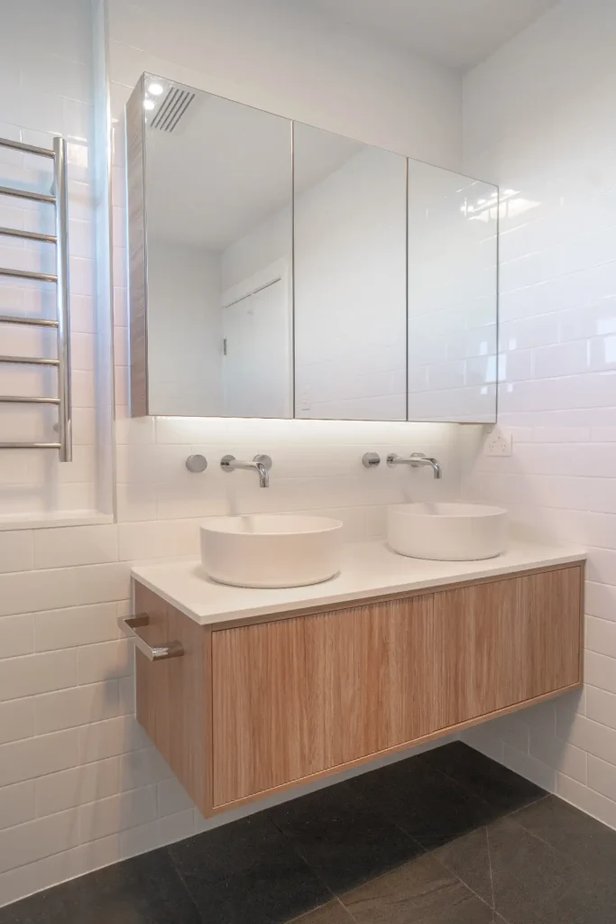 Kitchen and laundry renovation thumbnail